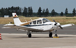 Bild: 17540 Fotograf: Frank Airline: Privat Flugzeugtype: Piper PA-28R-200 Cherokee Arrow II