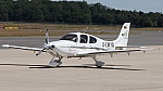 Bild: 17653 Fotograf: Frank Airline: Fly Aeolus Flugzeugtype: Cirrus Design SR22 G2