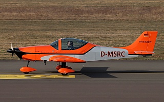 Bild: 25746 Fotograf: Yannick146 Airline: Privat Flugzeugtype: Breezer Aircraft B400