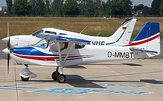 Bild: 26012 Fotograf: Frank Airline: Flugschule Ikarus Flugzeugtype: Aero-East-Europe Sila 450C